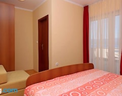 Khách sạn Double Room Vrbnik 5299C (Vrbnik, Croatia)