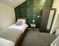 Cijela kuća/apartman Elegant 3 Bedroom Apartment (Rowley Regis, Ujedinjeno Kraljevstvo)