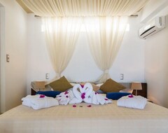 Hotel Antinea Suites & Spa (Kamári, Grækenland)