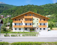 Hotel Ostello Alpino (Bormio, Italia)