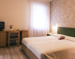 Hotelli Hotel Vittoria (Levico Terme, Italia)