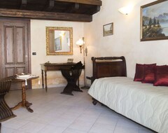 Bed & Breakfast Casa Del Grande Vecchio (Airasca, Italija)
