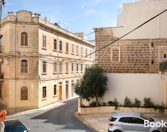 Apart Otel Lapsi Apartments - Traditional Maltese Style Near The Promenade (St. Julian's, Malta)
