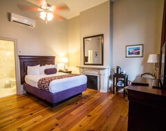 Hotel Inn On St. Ann, A French Quarter Guest Houses Property (New Orleans, USA)