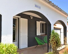 Koko talo/asunto House With Private Pool. (La Escala, Espanja)