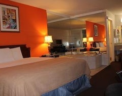 Hotelli Howard Johnson Enchanted Land Kissimmee FL (Kissimmee, Amerikan Yhdysvallat)