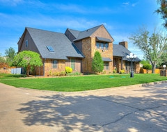 Toàn bộ căn nhà/căn hộ The Villa @ South Lakes (Oklahoma City, Hoa Kỳ)
