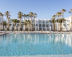 Hotel Grand Palladium White Island Resort & SPA (Playa d'en Bossa, Spain)