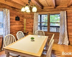 Casa/apartamento entero Cozy Alpine Lake Cabin With Pool And Lake Access! (Terra Alta, EE. UU.)