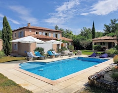 Cijela kuća/apartman Spacious Villa Comfortable 200 M2 With Swimming Pool (Forcalqueiret, Francuska)