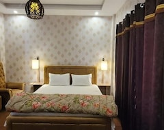 Hotel Sky Touch Resort (Lahore, Pakistan)