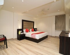 Khách sạn OYO 24608 Sanjay Galaxy Premium (Kanpur, Ấn Độ)