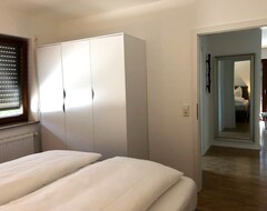 Toàn bộ căn nhà/căn hộ 2 Room Apartment With Lake View And Private Garden (Radolfzell, Đức)