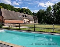 Tüm Ev/Apart Daire Magnificent Area In The Heart Of The Country Of Auge With Heated Swimming Pool. (Livarot, Fransa)