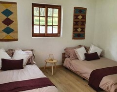 Entire House / Apartment Beautiful Country House. 5 Minutes From Jose Maria Cordoba Airport (Abriaquí, Colombia)