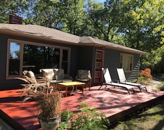 Hele huset/lejligheden Norwood Cottage On Lake Michigan, Sleeps 6, Dogs Welcome (Coloma, USA)