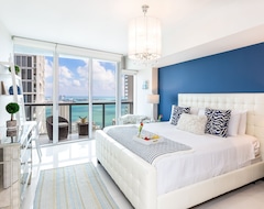 Hotel Residences At Icon Brickell By Fn Miami (Miami, USA)