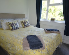 Casa/apartamento entero Lovely 4 Bed, 2 Bath Family House. Near Beach, Town & Rh&dr. Pets Welcome. (Folkestone, Reino Unido)