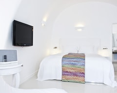 Katikies Chromata Santorini - The Leading Hotels of the World (Imerovigli, Greece)