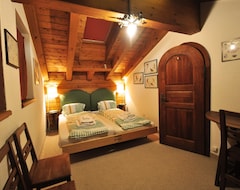 Khách sạn Haus Tiefbach - Wohung Cervino (Zermatt, Thụy Sỹ)