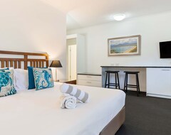 Hotel Stunning Tropical Views At Ramada Wifi And Netflix (Port Douglas, Australija)