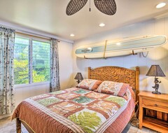 Cijela kuća/apartman New! Bright & Airy Beach House W/ Oceanfront Views (Kailua-Kona, Sjedinjene Američke Države)