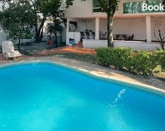Cijela kuća/apartman Beautiful Mountin Cabin/pool/firepit/wifi/parking (Monterrey, Meksiko)