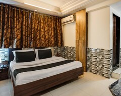 Oyo 31911 Hotel Kanchan Palace (Ahmedabad, Hindistan)