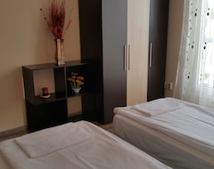 Tüm Ev/Apart Daire Luxury 2 Bedrooms Apartments For Rent In Sofia, Top Location, Free Parking (Sofya, Bulgaristan)