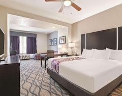 Otel La Quinta Inn & Suites Luling (Luling, ABD)