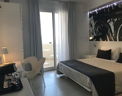 Khách sạn Quihotel (Porto Cesareo, Ý)