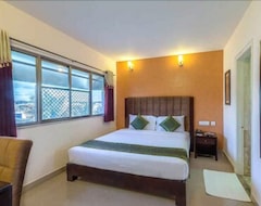 Khách sạn Hotel Crystal Castle (Bengaluru, Ấn Độ)