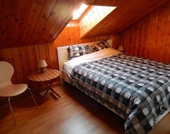 Cijela kuća/apartman Cottage In The Southern Alps With Lovely Mountain Views (Châteauvieux, Francuska)