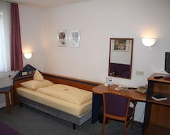 Akzent Hotel Goldener Ochsen (Cröffelbach, Tyskland)