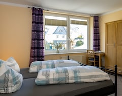 Tüm Ev/Apart Daire Cozy Holiday Apartment In Sauerland With Sauna And Infrared Cabin (Erndtebrück, Almanya)
