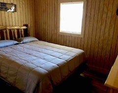 Hele huset/lejligheden Eagles Nest Camping Brewer Cabin (Clinton, USA)