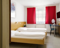 Bed & Breakfast Motel Drei Konig- Ihr Transithotel (Heimsheim, Đức)
