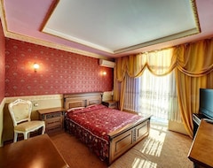 Khách sạn Hotel Izvora (Ruse, Bun-ga-ri)
