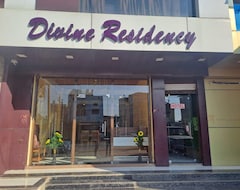 Khách sạn Hotel Divine and Restaurant (Pratapgarh, Ấn Độ)