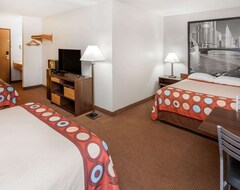 Hotel Super 8 by Wyndham Pekin/Peoria Area (Pekin, USA)