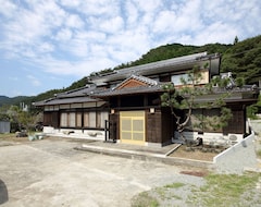 Koko talo/asunto Shiso House (Shiso, Japani)