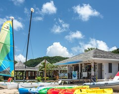 Khách sạn Coyaba Beach Resort (Grand Anse Bay, Grenada)
