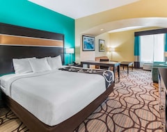 Hotel La Quinta by Wyndham Carlsbad (Carlsbad, USA)