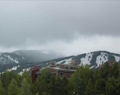 Hotel Ski In-one Block Walk To Town! Great Views! Once You Arrive, No Need To Drive! (Breckenridge, USA)