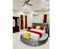 Hele huset/lejligheden Nate Luxury Stay Airbnb (Old Harbour, Jamaica)