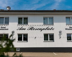 Hotel am Rosenplatz,24 Stunden Check in, kostenfreie Parkplatze (Rühen, Njemačka)