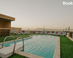 Khách sạn Queens Valley Hotel (Luxor, Ai Cập)
