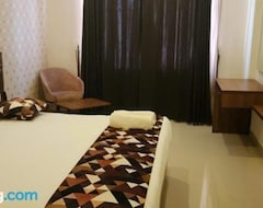 Khách sạn Le Sanara Residency (Thrissur, Ấn Độ)
