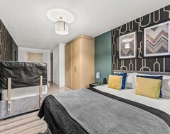 Toàn bộ căn nhà/căn hộ Spacious Central Manchester Apartment - Sleeps 9 (Manchester, Vương quốc Anh)