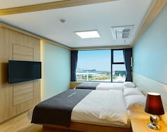 Hotel Paulownia Hostel & Guest House (Yeosu, Južna Koreja)